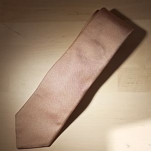 Hugo Boss 100% Silk Textured Tie